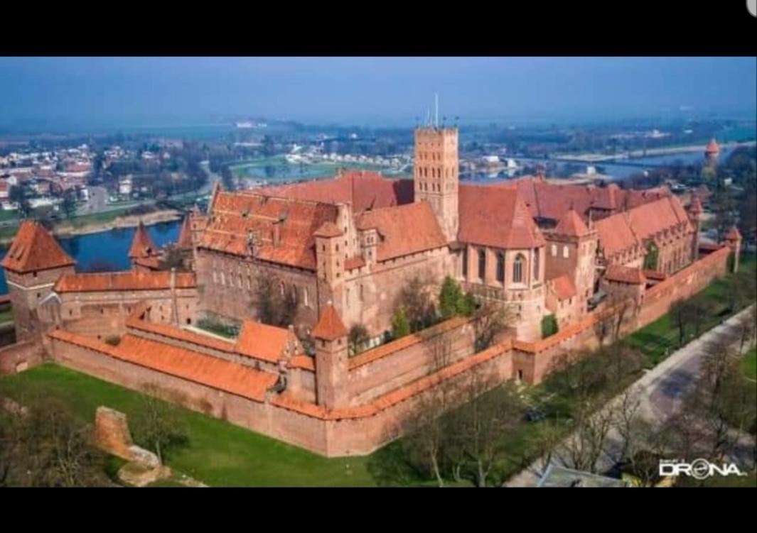 Apartament Przy Ratuszu Malbork Exterior photo